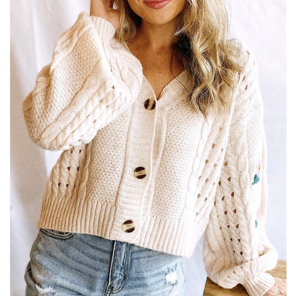 HYFVE Feminine Vintage Chic Ivory Cream Knitted Cardigan - Picture 3 of 4